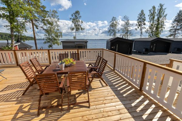 huvilasauna-terassi-kesä23-sisältökuva